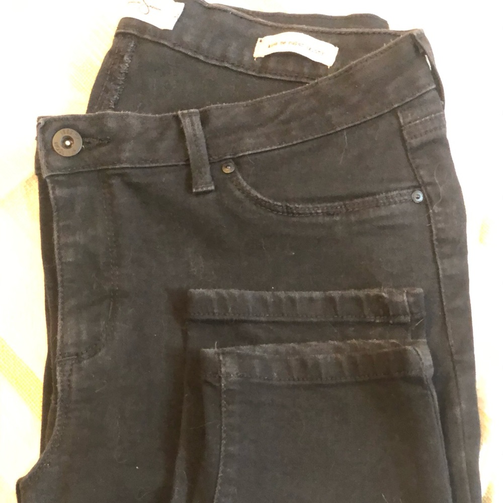 Jessica Simpson Kiss Me Super Skinny Denim SZ 31